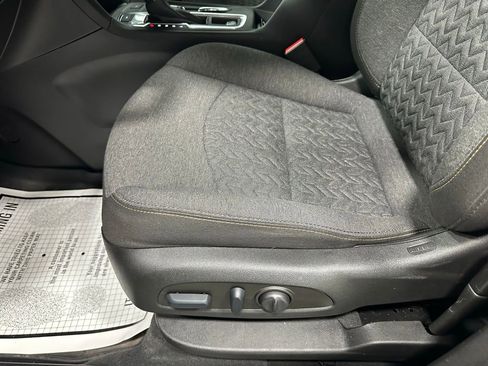 Used 2022 Chevrolet Equinox LT image 13