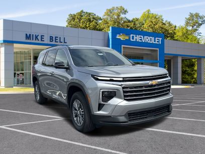 New 2025 Chevrolet Traverse LT w/ Enhanced Driving Package