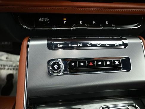Used 2025 Lincoln Aviator Reserve w/ Equipment Group 201A image 17