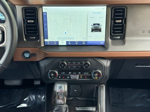 Used 2024 Ford Bronco Outer Banks AWD/4WD image 24