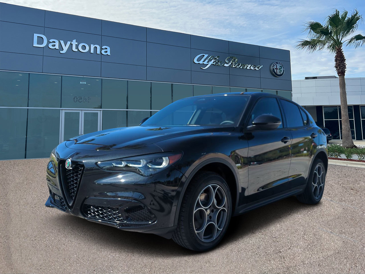 New 2025 Alfa Romeo Stelvio Sprint w/ Convenience Package AWD/4WD image 7