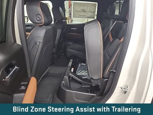 New 2026 GMC Canyon AT4 image 30