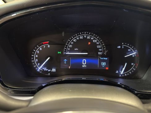 Used 2017 Cadillac XT5 Luxury image 17