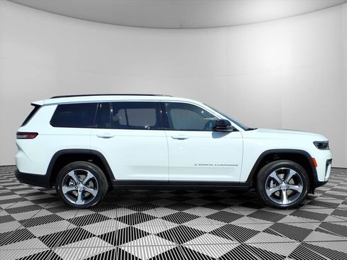 New 2026 Jeep Grand Cherokee L Limited w/ Trailer Tow Package AWD/4WD image 3