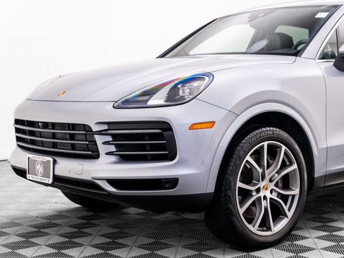 Used 2023 Porsche Cayenne AWD/4WD image 42