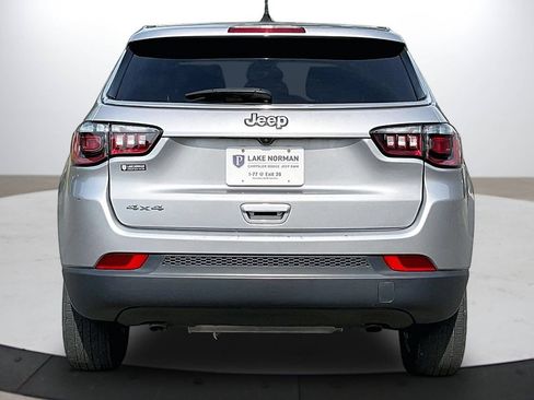 Used 2023 Jeep Compass Sport AWD/4WD image 8
