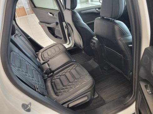 Used 2024 Ford Escape Platinum w/ Premium Technology Package AWD/4WD image 13