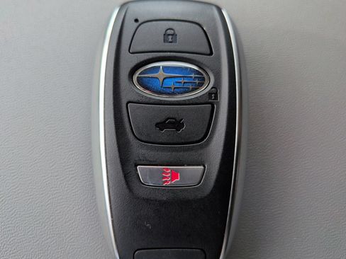 Used 2025 Subaru Outback Premium AWD/4WD image 32