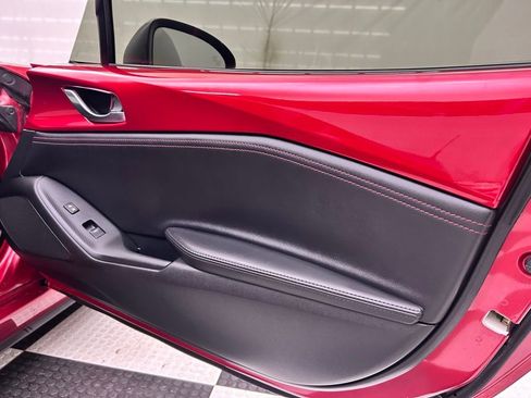 Used 2017 MAZDA MX-5 Miata RF Club image 19