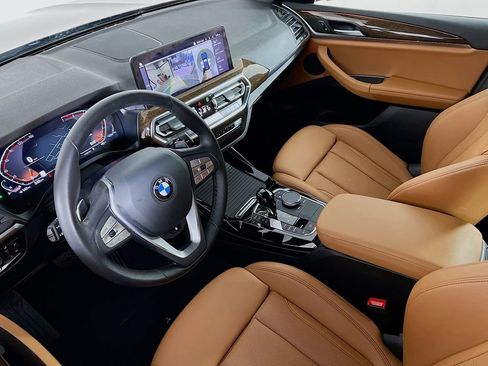 Used 2023 BMW X3 sDrive30i w/ Premium Package image 9