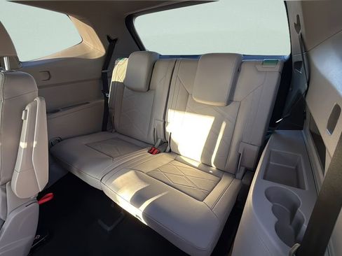 New 2026 Volkswagen Atlas SE image 28