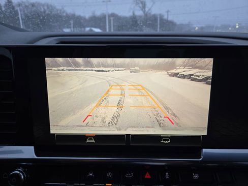 Used 2023 GMC Sierra 1500 Elevation image 21