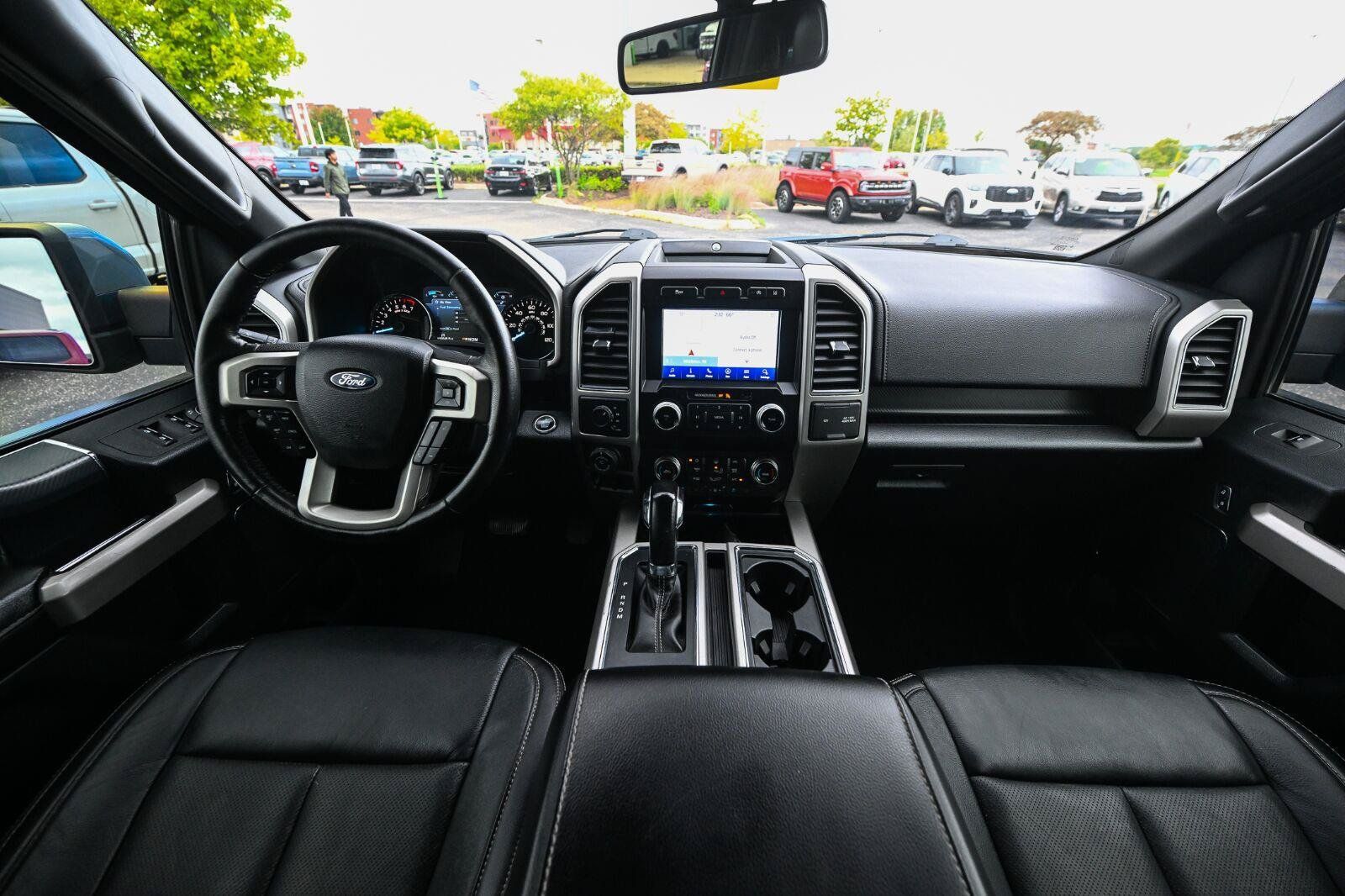 Used 2020 Ford F150 Lariat w/ Equipment Group 502A Luxury AWD/4WD image 32