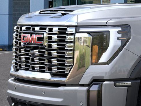 New 2026 GMC Sierra 2500 Denali w/ Technology Package image 13