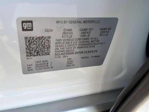 Used 2024 Buick Enclave Essence w/ LPO, Floor Liner Package FWD image 43