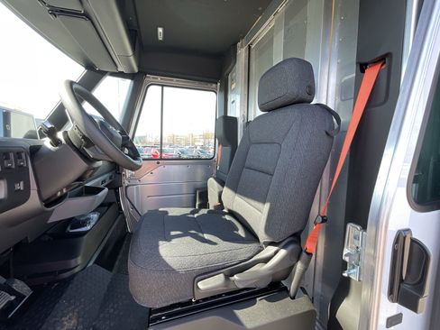 New 2025 Chevrolet Brightdrop 400 image 56