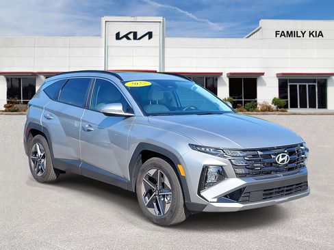 Used 2025 Hyundai Tucson SEL image 1