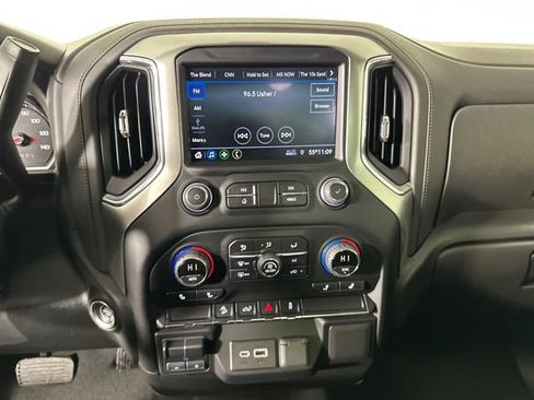 Used 2022 Chevrolet Silverado 3500 LT w/ Convenience Package image 26