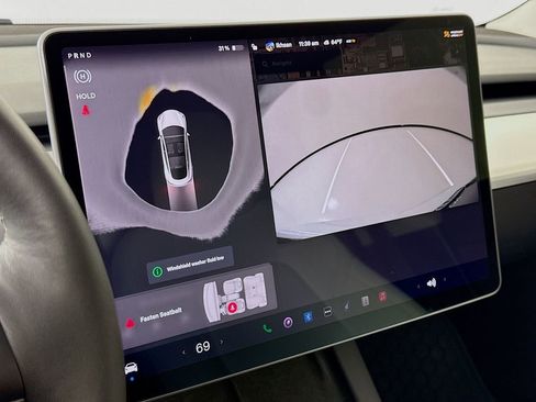 Used 2023 Tesla Model 3 Standard Range image 19