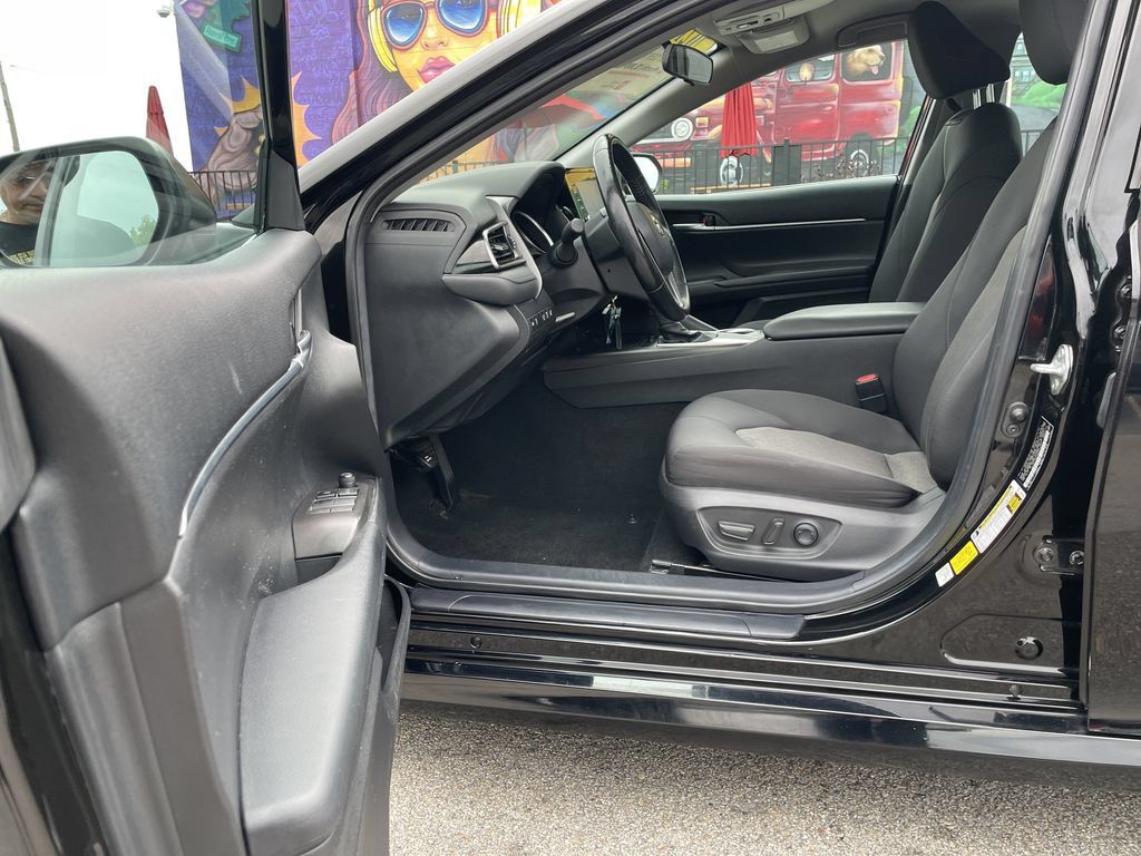 Used 2021 Toyota Camry LE w/ Cold Weather Package FWD image 14