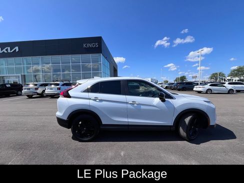 Used 2023 Mitsubishi Eclipse Cross LE AWD/4WD image 2