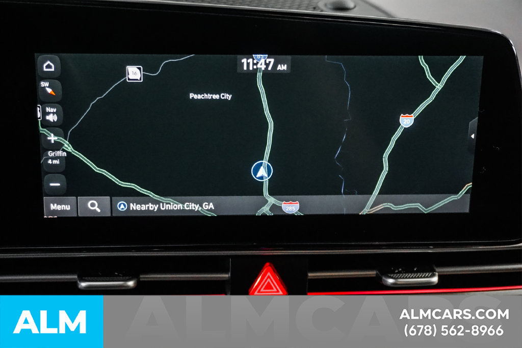 Used 2025 Hyundai Elantra SEL FWD image 30