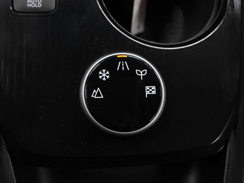 Used 2021 Nissan Rogue SV image 23