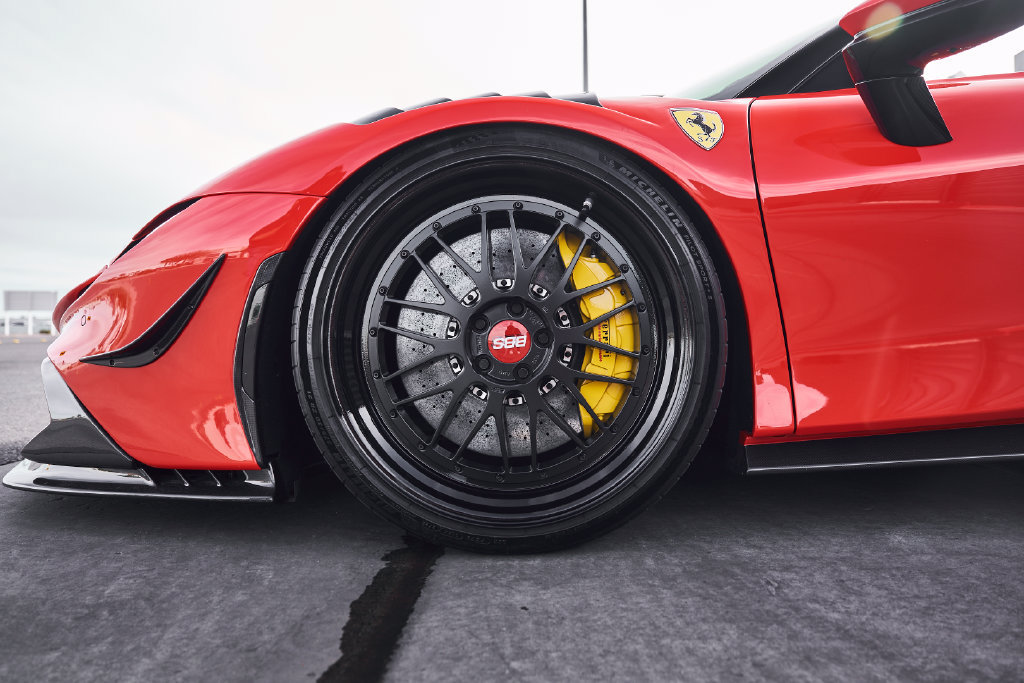Used 2022 Ferrari SF90 Spider AWD/4WD image 3