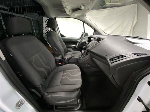 Used 2015 Ford Transit Connect XLT image 28