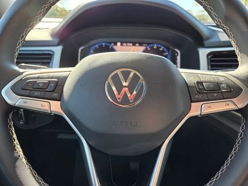 Used 2021 Volkswagen Atlas SEL Premium image 35