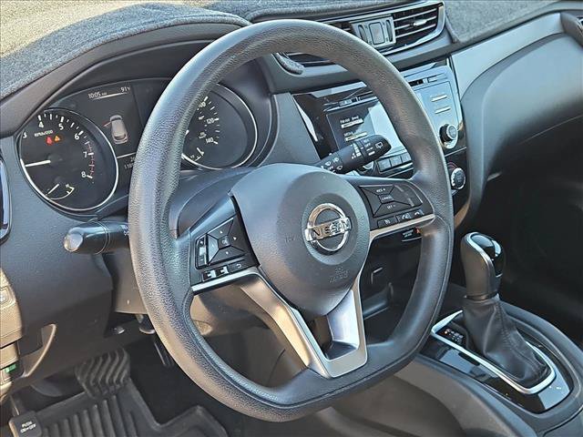 Used 2017 Nissan Rogue Sport S w/ S Appearance Package AWD/4WD image 9