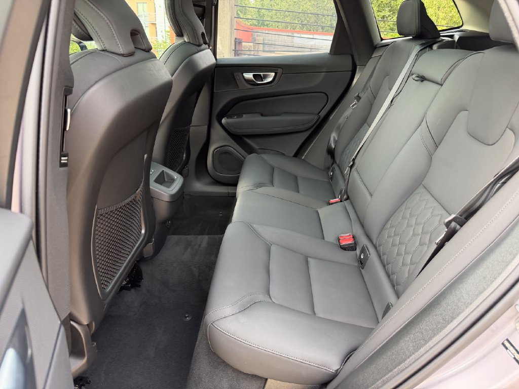 Certified 2026 Volvo XC60 B5 Plus AWD/4WD image 27