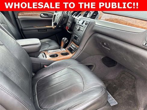 Used 2011 Buick Enclave CXL w/ Trailering Provision Package image 18