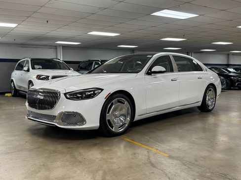 New 2026 Mercedes-Benz Maybach S 680 4MATIC image 5
