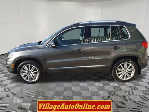 Used 2016 Volkswagen Tiguan SE image 9