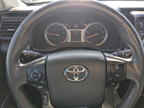 Used 2019 Toyota 4Runner TRD Off-Road Premium image 30