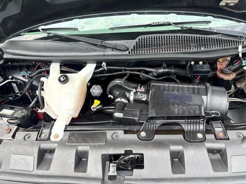 Used 2017 Chevrolet Express 2500 LS image 27