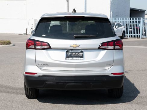Used 2022 Chevrolet Equinox LS AWD/4WD image 5