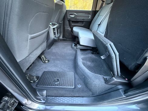 Used 2019 RAM 2500 Big Horn image 21