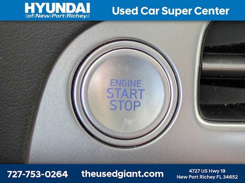 Used 2024 Hyundai Palisade SEL FWD image 46