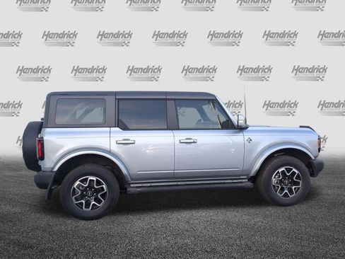 Used 2024 Ford Bronco Outer Banks image 10