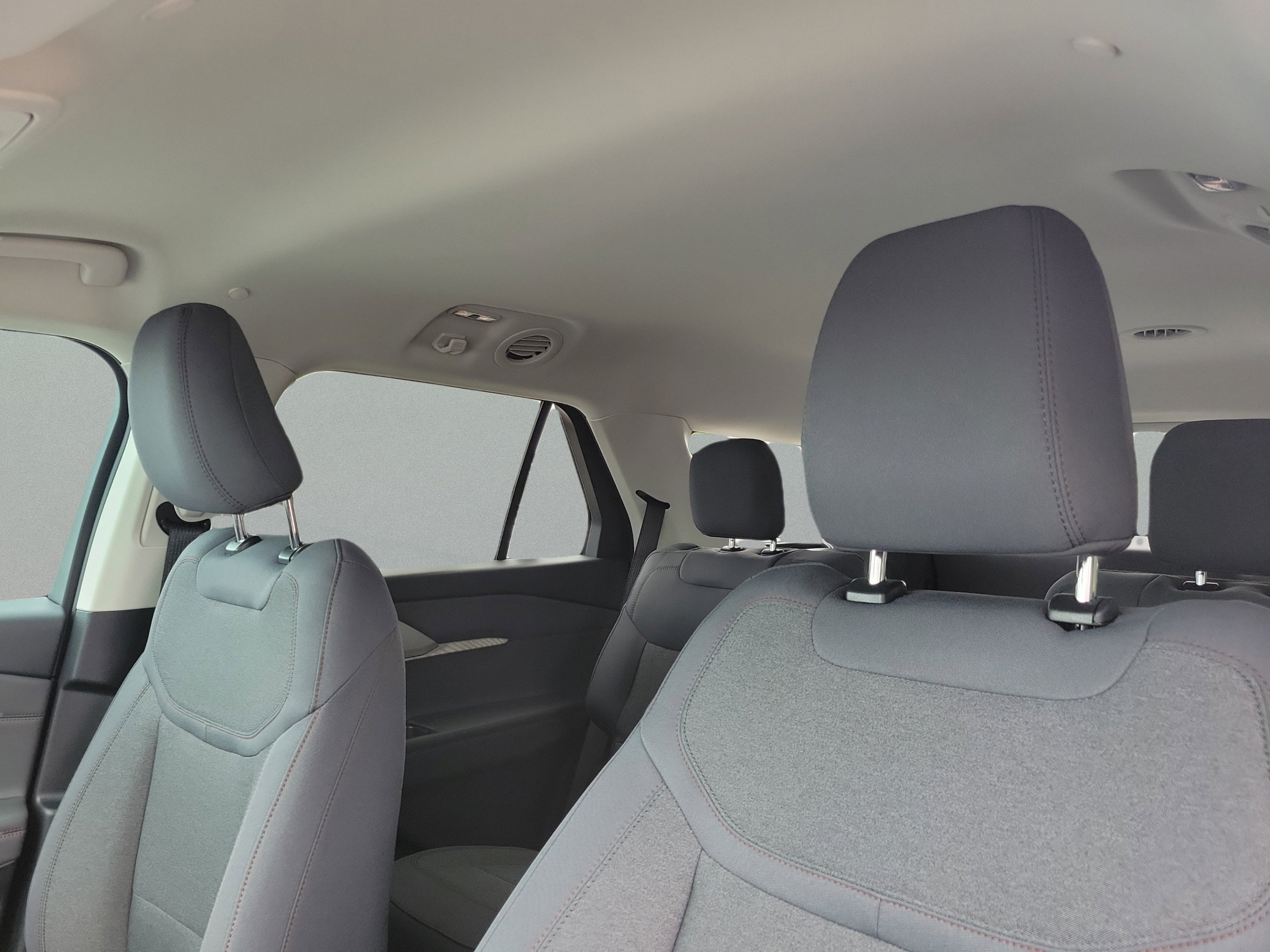 New 2026 Ford Explorer Active RWD image 18