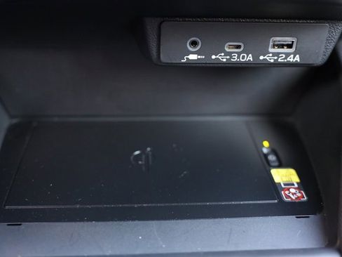 Certified 2025 Subaru Forester Premium image 38