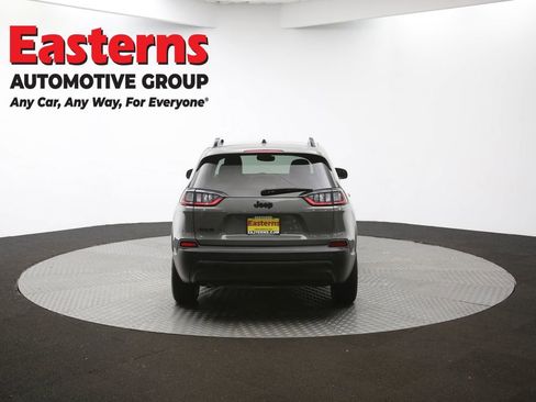 Used 2023 Jeep Cherokee Altitude Lux image 37