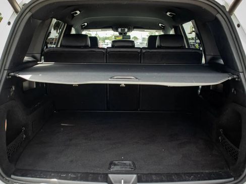 Used 2020 Mercedes-Benz GLB 250 w/ Premium Package image 13