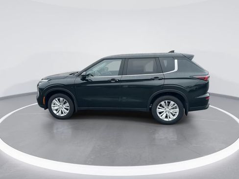 Used 2025 Mitsubishi Outlander ES FWD image 4