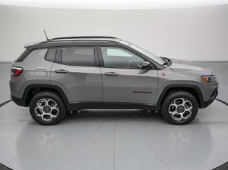 Used 2022 Jeep Compass Trailhawk w/ Sun and Sound Group AWD/4WD video 3
