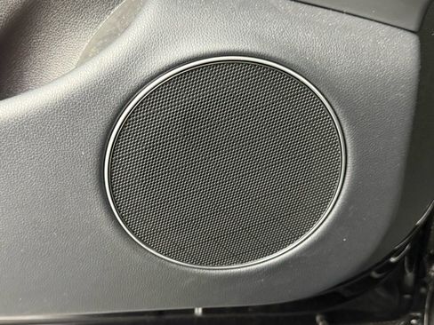 Used 2025 Genesis GV70 2.5T Advanced w/ Advanced Package image 15