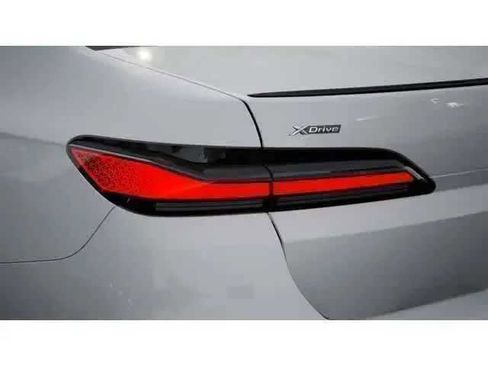 New 2026 BMW 760i xDrive AWD/4WD image 8