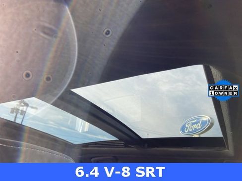 Used 2023 Chrysler 300 C image 28